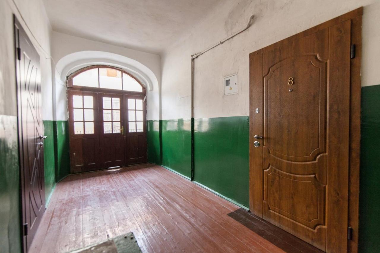 Apartment On Krakivska Street Leópolis Exterior foto